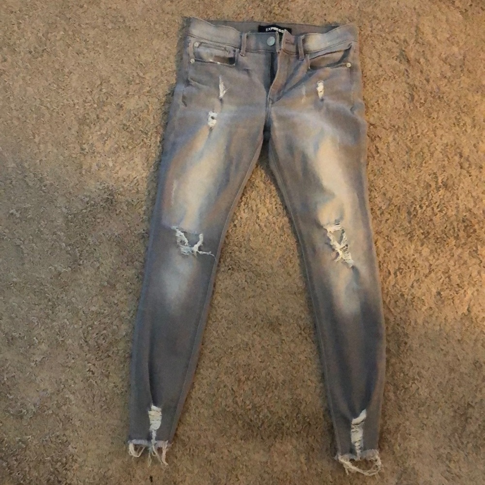 Express grey light wash cropped skinny jeans